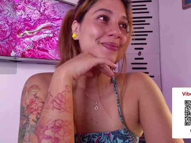 GOODGIRLYUMMM webcam