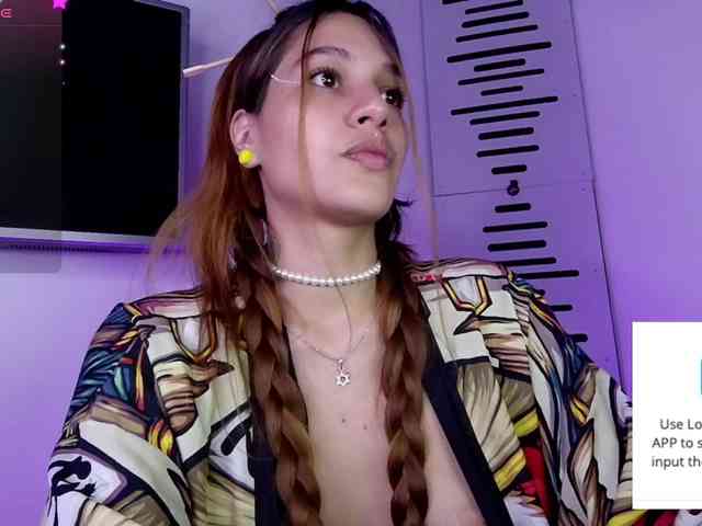 GOODGIRLYUMMM webcam