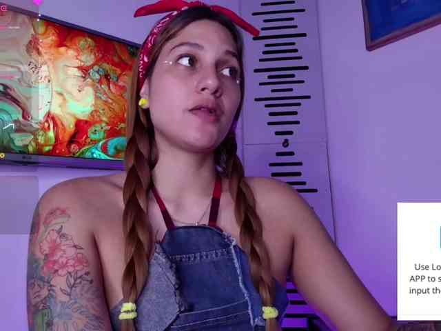 GOODGIRLYUMMM webcam