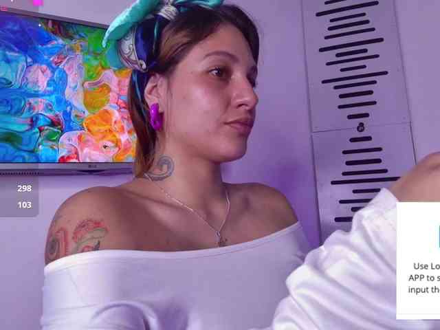 GOODGIRLYUMMM webcam