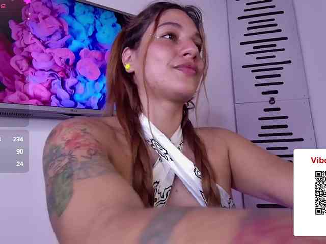 GOODGIRLYUMMM webcam