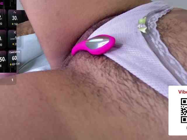 GOODGIRLYUMMM webcam