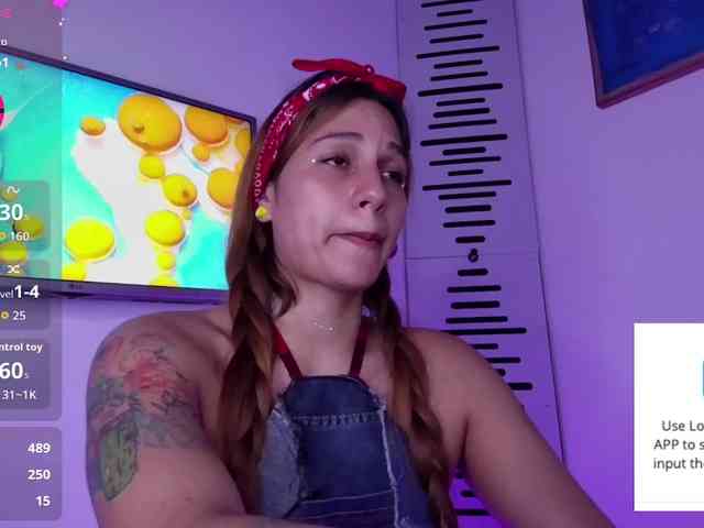 GOODGIRLYUMMM webcam