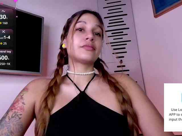 GOODGIRLYUMMM webcam