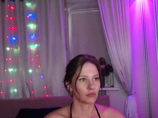 Zlata777 live cam on BongaCams