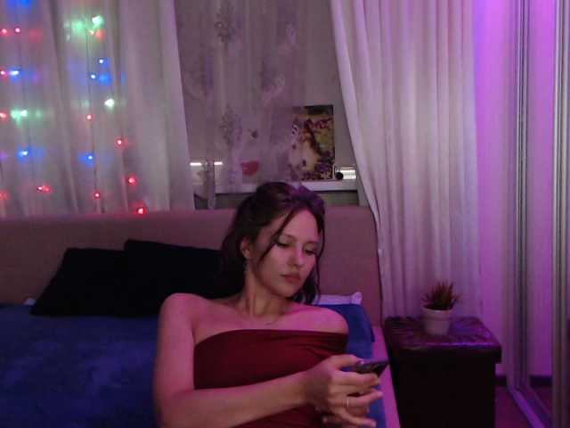 Zlata777 live cam on BongaCams