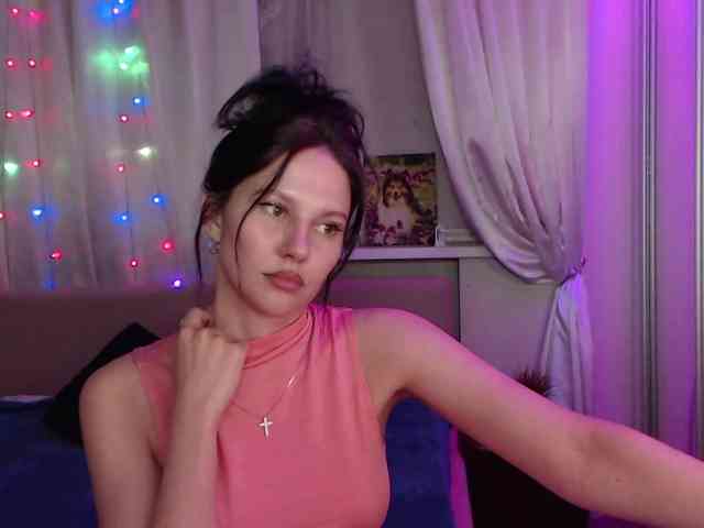 __--_-___---_-_-_- webcam