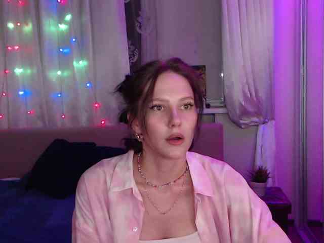 __--_-___---_-_-_- webcam