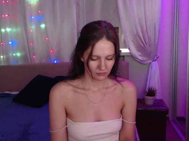 __--_-___---_-_-_- webcam
