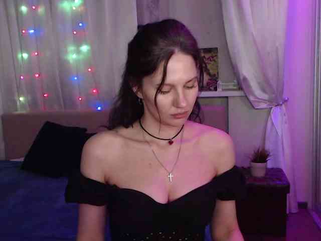 __--_-___---_-_-_- webcam