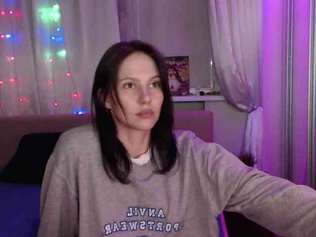 __--_-___---_-_-_- webcam