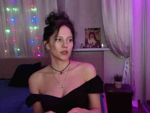 __--_-___---_-_-_- webcam