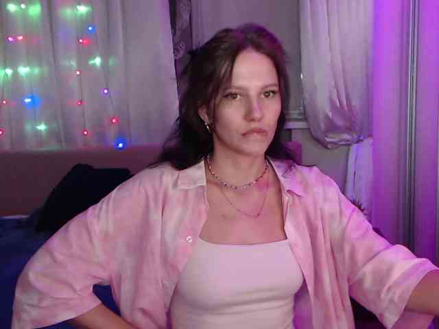 __--_-___---_-_-_- webcam