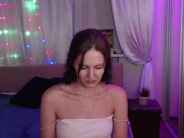 __--_-___---_-_-_- webcam