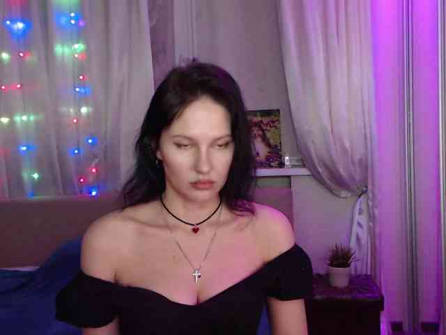 __--_-___---_-_-_- webcam