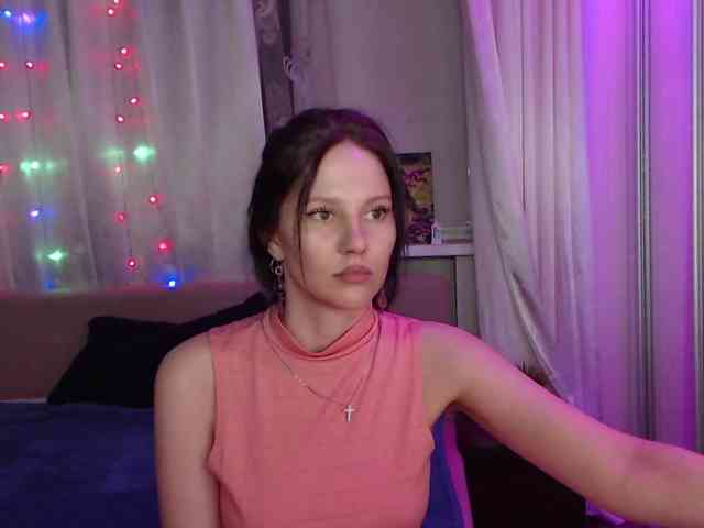 __--_-___---_-_-_- webcam