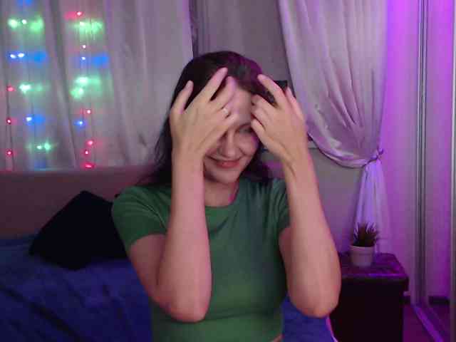 __--_-___---_-_-_- webcam