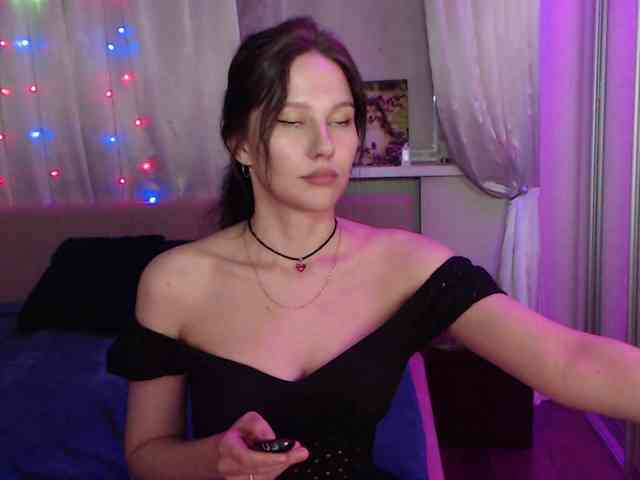 __--_-___---_-_-_- webcam