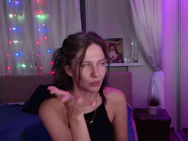 __--_-___---_-_-_- webcam