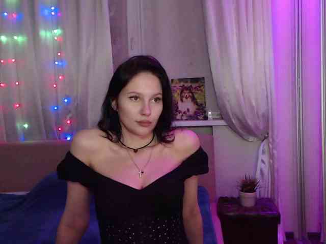 __--_-___---_-_-_- webcam