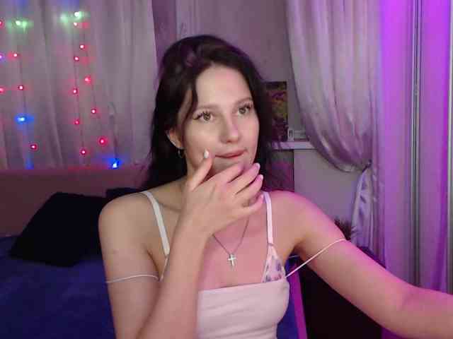 __--_-___---_-_-_- webcam