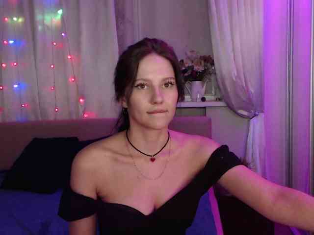 __--_-___---_-_-_- webcam