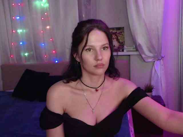 __--_-___---_-_-_- webcam