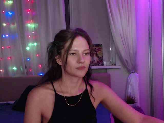 __--_-___---_-_-_- webcam
