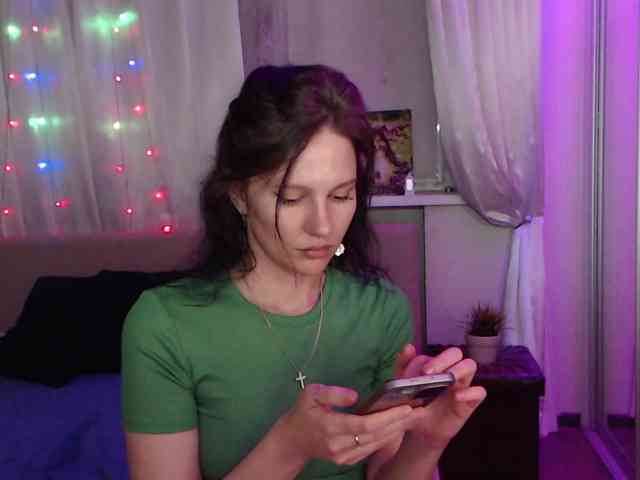 __--_-___---_-_-_- webcam