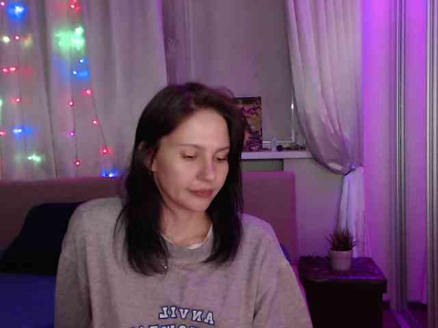 __--_-___---_-_-_- webcam
