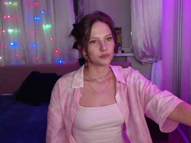 __--_-___---_-_-_- webcam