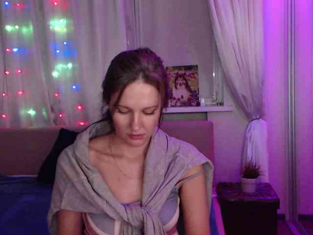 __--_-___---_-_-_- webcam