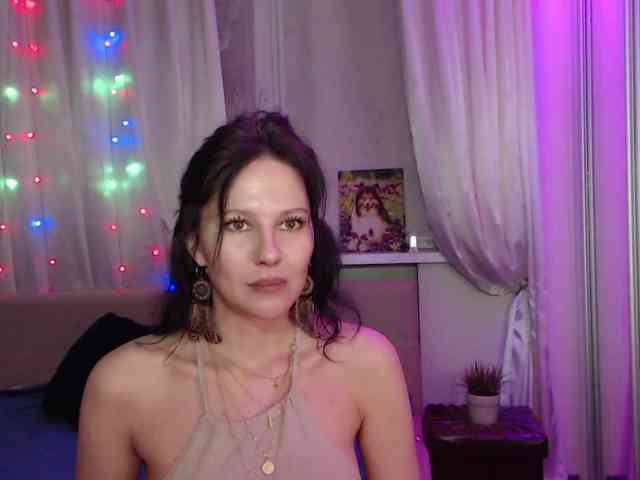 __--_-___---_-_-_- webcam