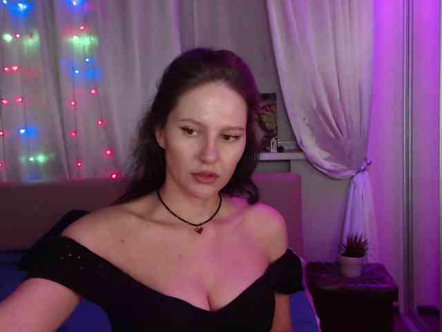__--_-___---_-_-_- webcam