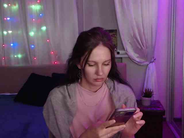 __--_-___---_-_-_- webcam