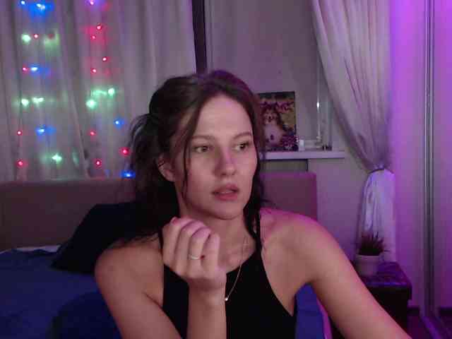 __--_-___---_-_-_- webcam