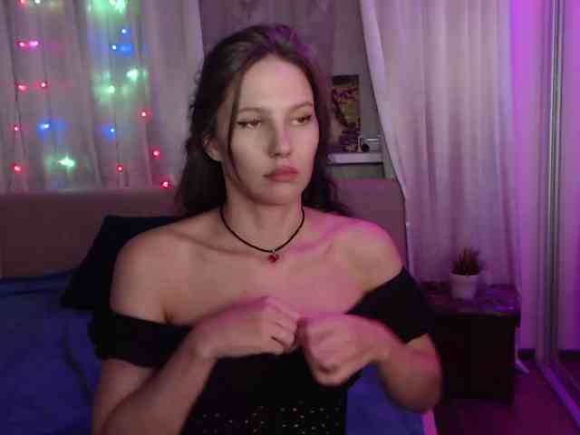 __--_-___---_-_-_- webcam