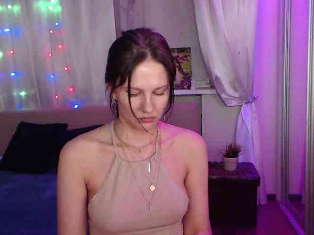 __--_-___---_-_-_- webcam