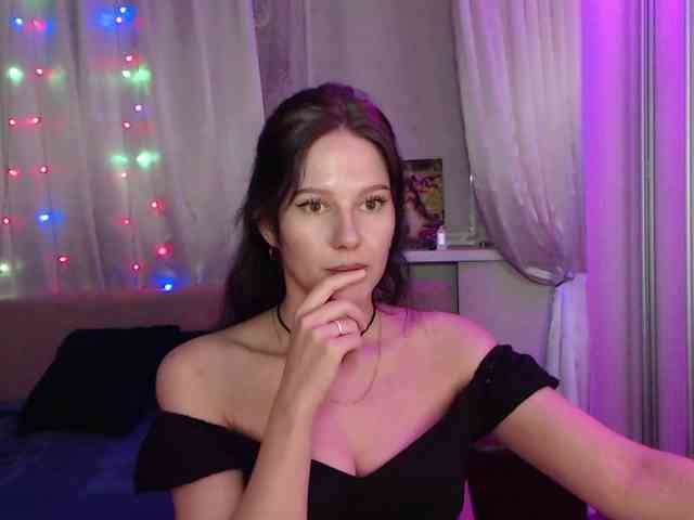 __--_-___---_-_-_- webcam