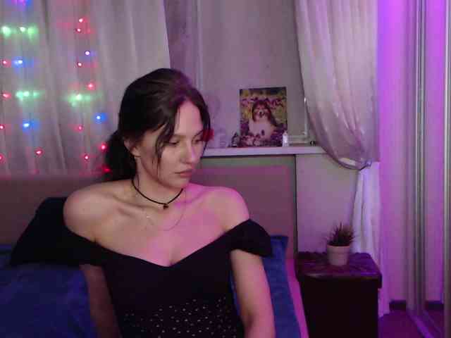 __--_-___---_-_-_- webcam