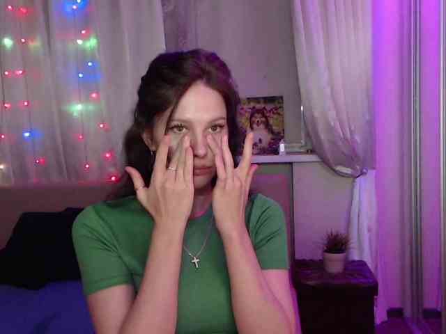 __--_-___---_-_-_- webcam