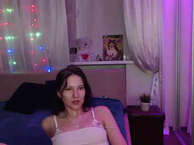 __--_-___---_-_-_- webcam
