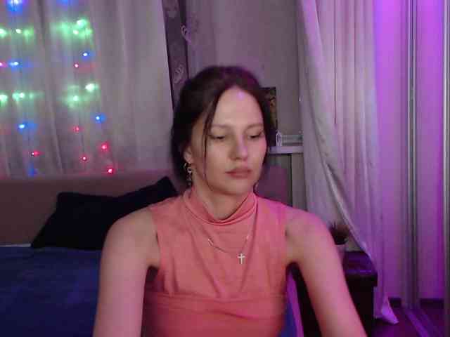 __--_-___---_-_-_- webcam