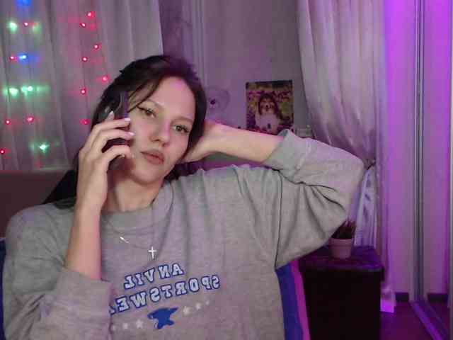 __--_-___---_-_-_- webcam