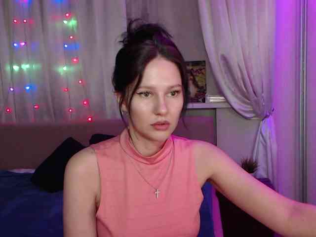 __--_-___---_-_-_- webcam