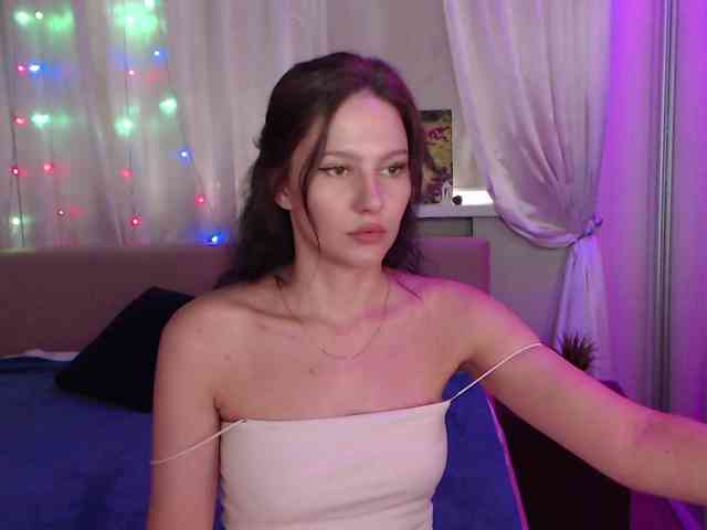 __--_-___---_-_-_- webcam