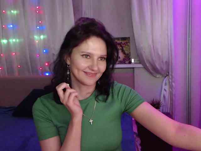 __--_-___---_-_-_- webcam