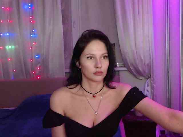 __--_-___---_-_-_- webcam