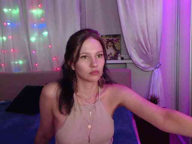 __--_-___---_-_-_- webcam