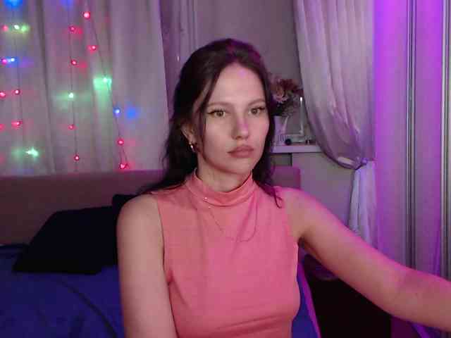 __--_-___---_-_-_- webcam